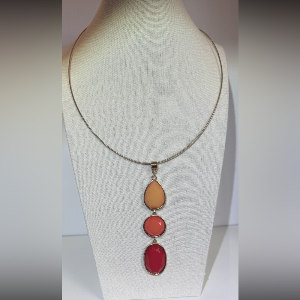 💖 Multi-Color (Fuschia/Pink/Peach) Stacked Pendant Necklace
